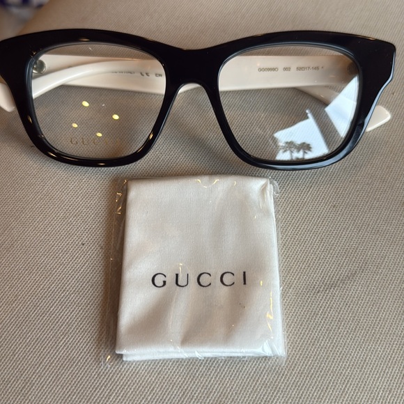 Gucci Eyeglasses - Picture 2 of 4